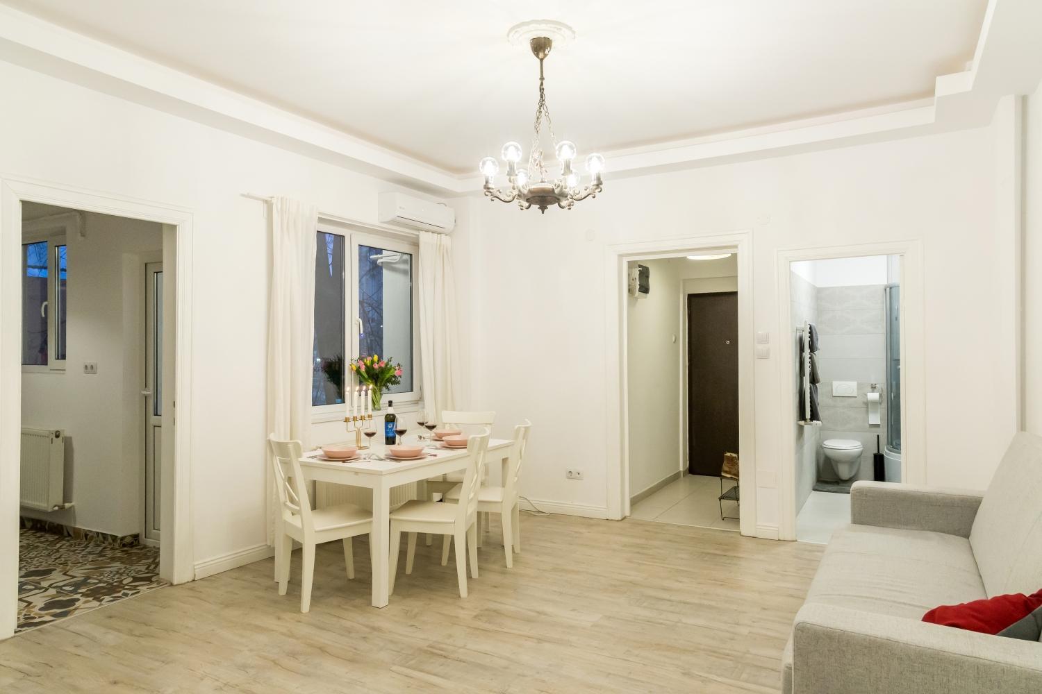 White Nights Of Old Town Bucharest Apartment Екстериор снимка