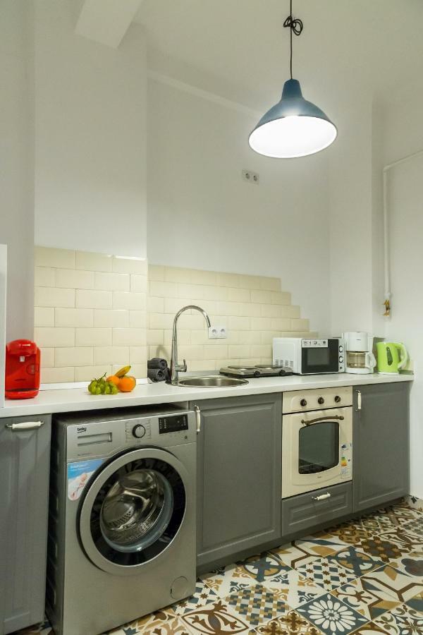 White Nights Of Old Town Bucharest Apartment Екстериор снимка